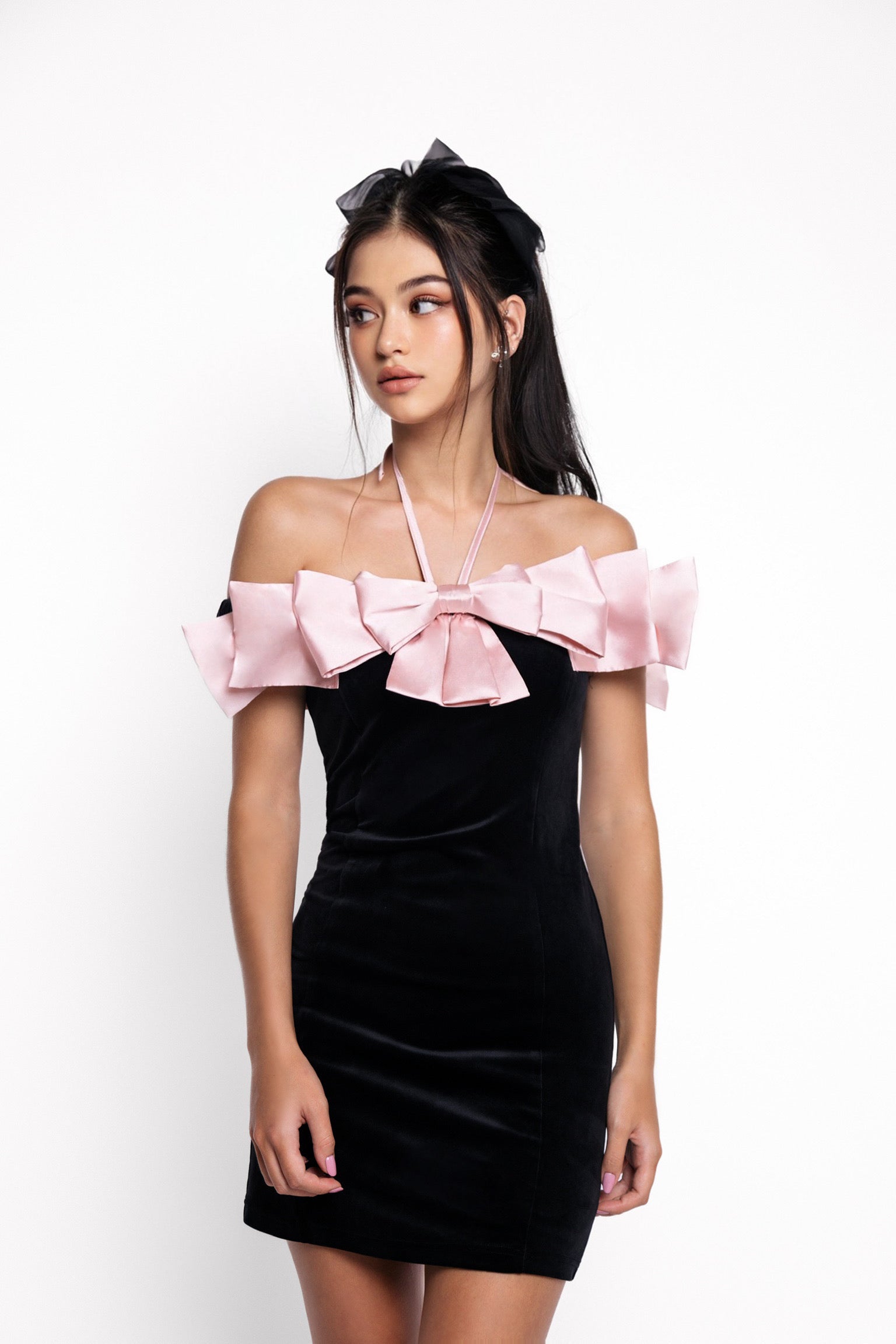 Evelyn Black-Pink Bow Bodycon Mini Dress First Date Evelyn Black-Pink Bow Bodycon Mini Dress First Date